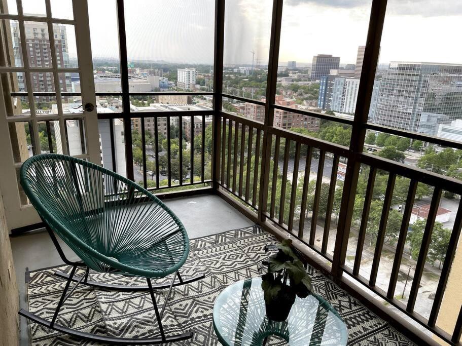 Home Away From Home Condo Downtown Atl 16Th Floor 애틀랜타 외부 사진